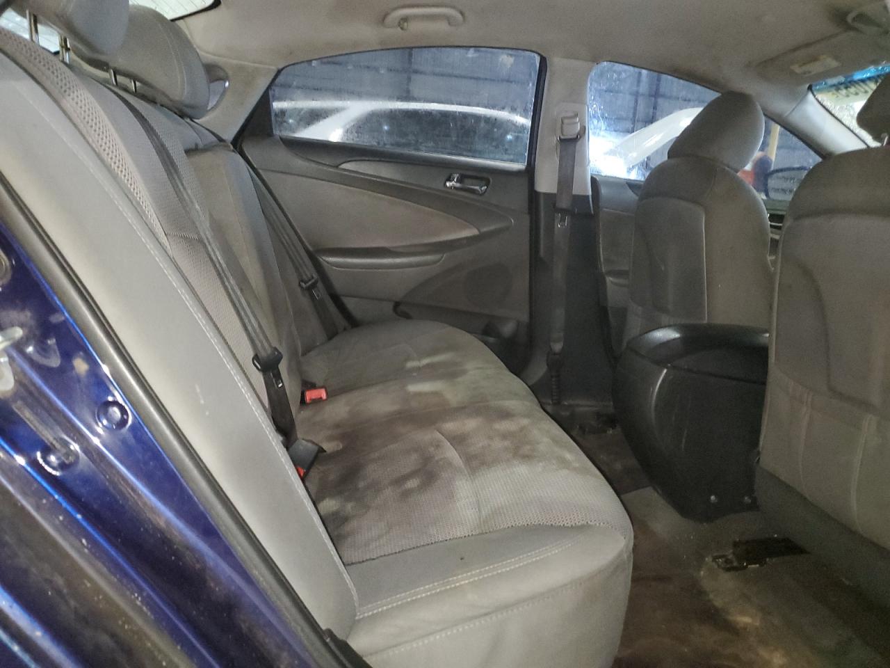 2013 Hyundai Sonata - Image 10
