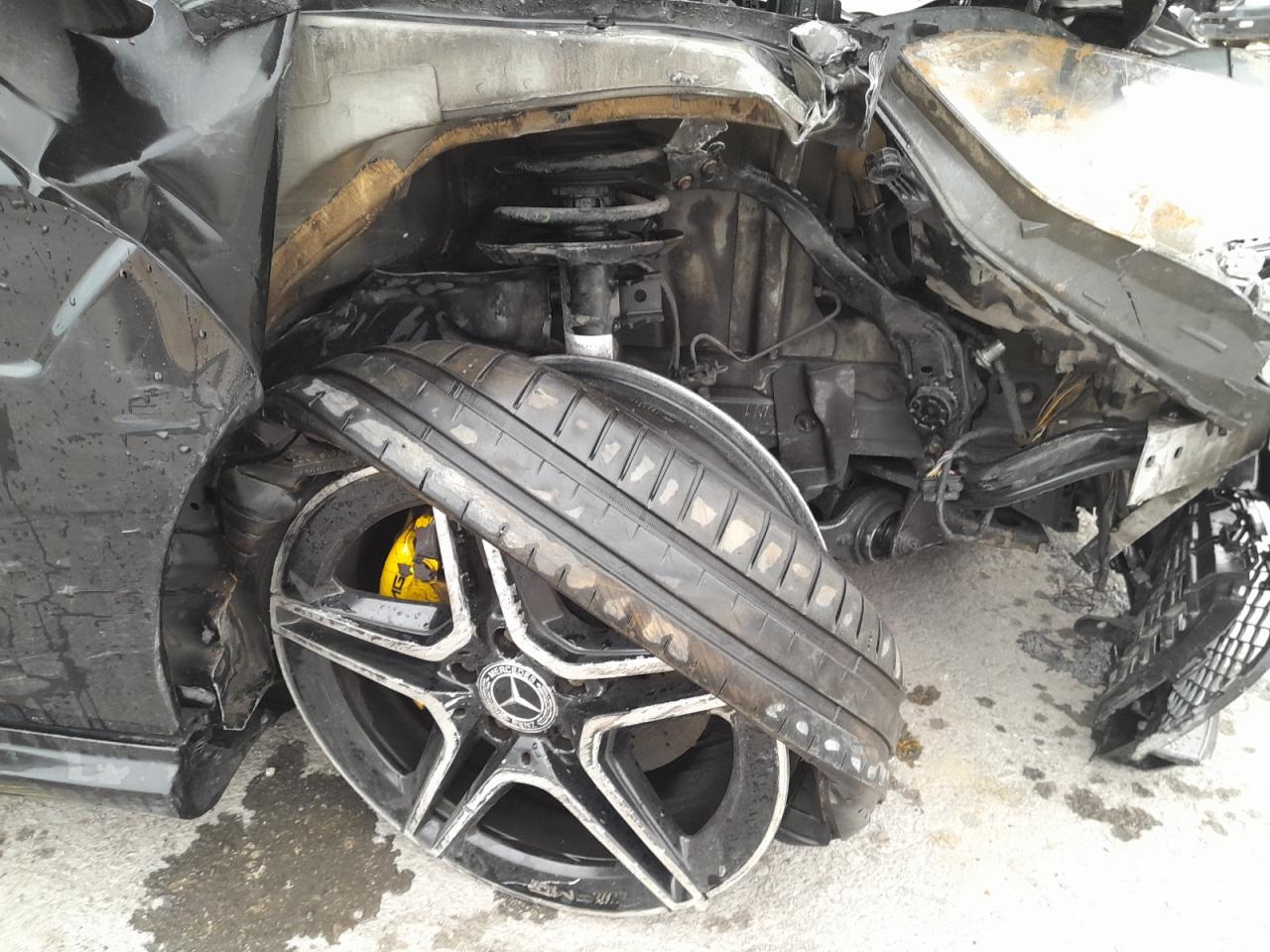 WDDHF5EB7AA208595 - 2010 Mercedes Benz E300 - #47327815