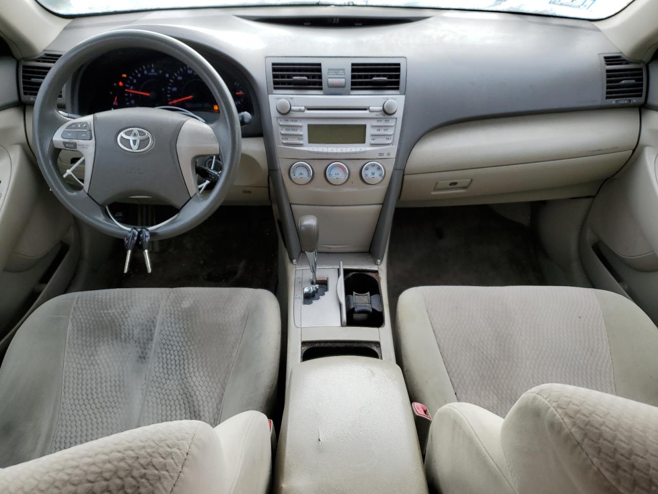 2010 Toyota Camry - Image 8