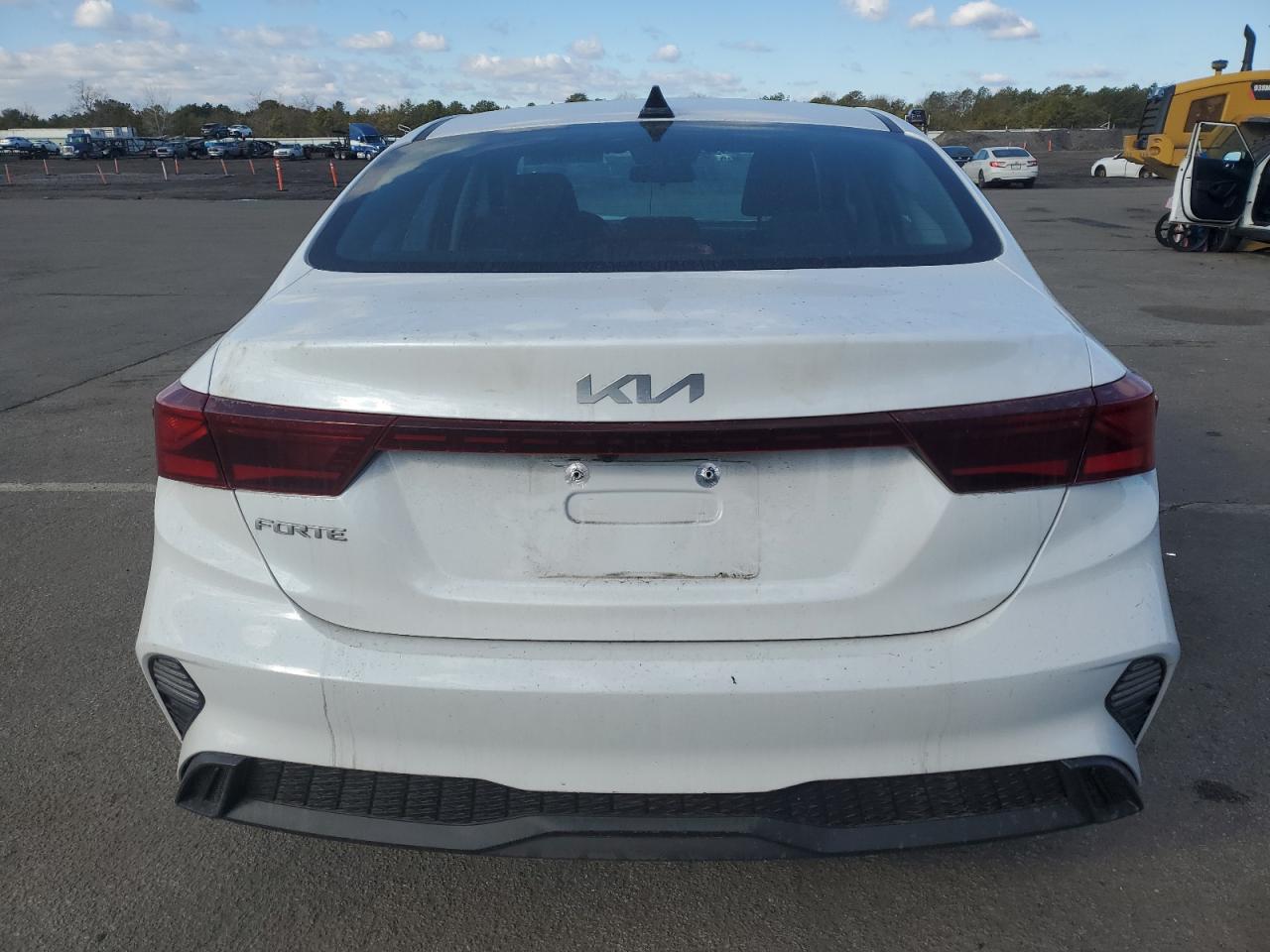 2023 Kia Forte - Image 6