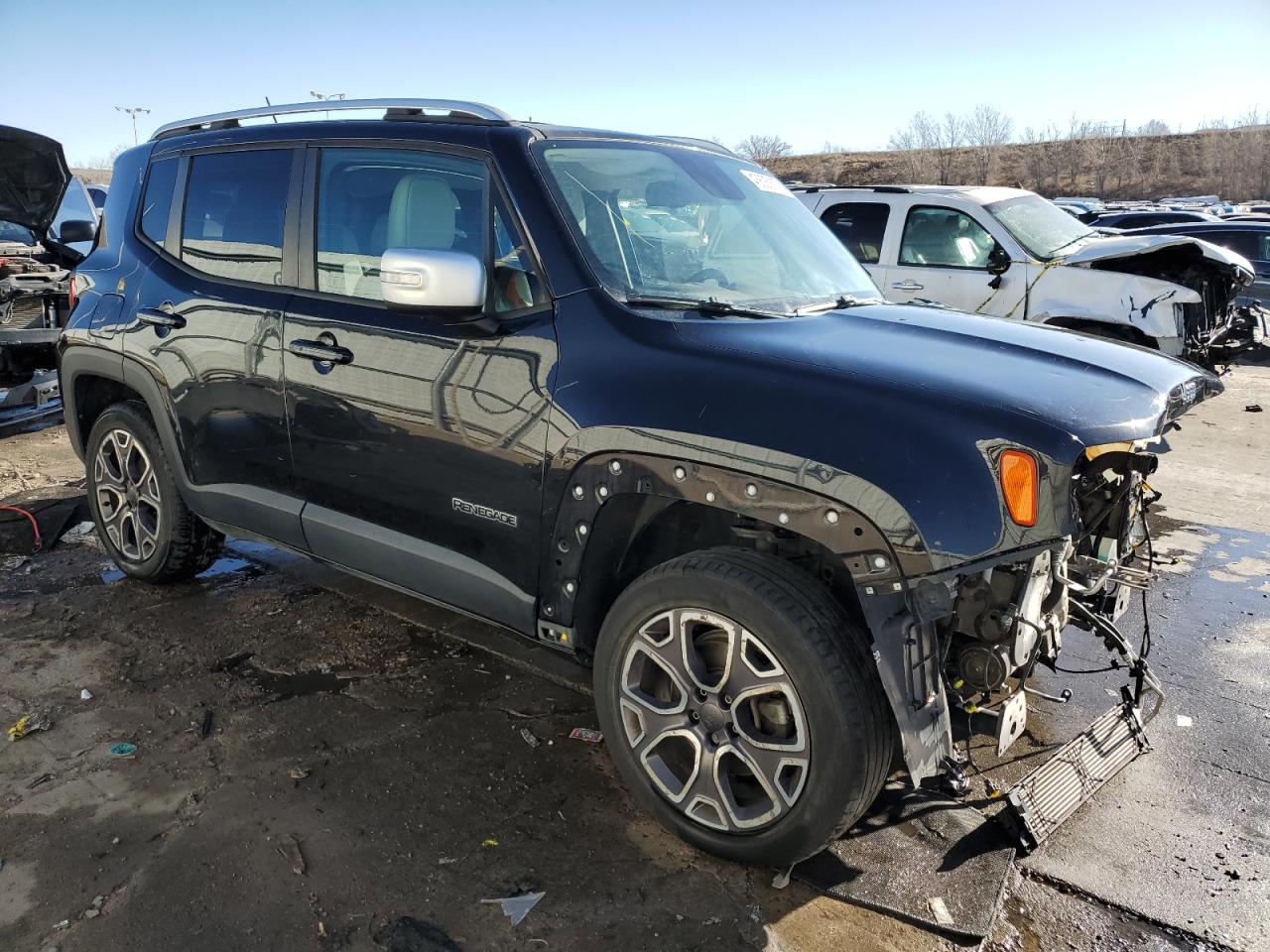 2015 Jeep Renegade - Image 4