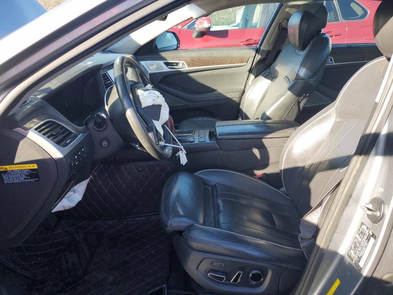2015 Hyundai Genesis - Image 7