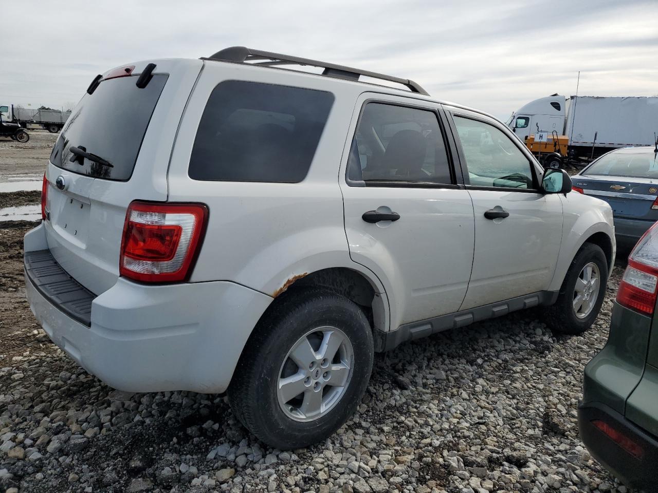 2009 Ford Escape - Image 3