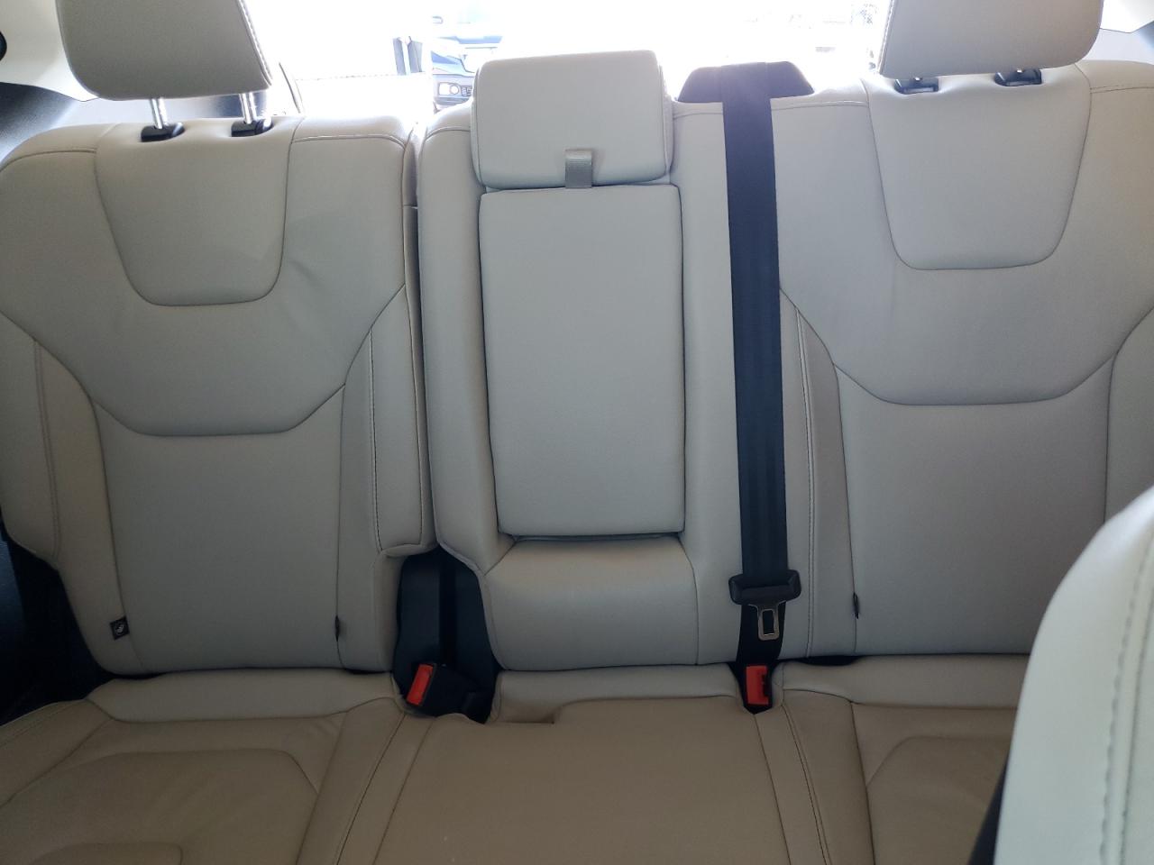 2020 Ford Edge - Image 10