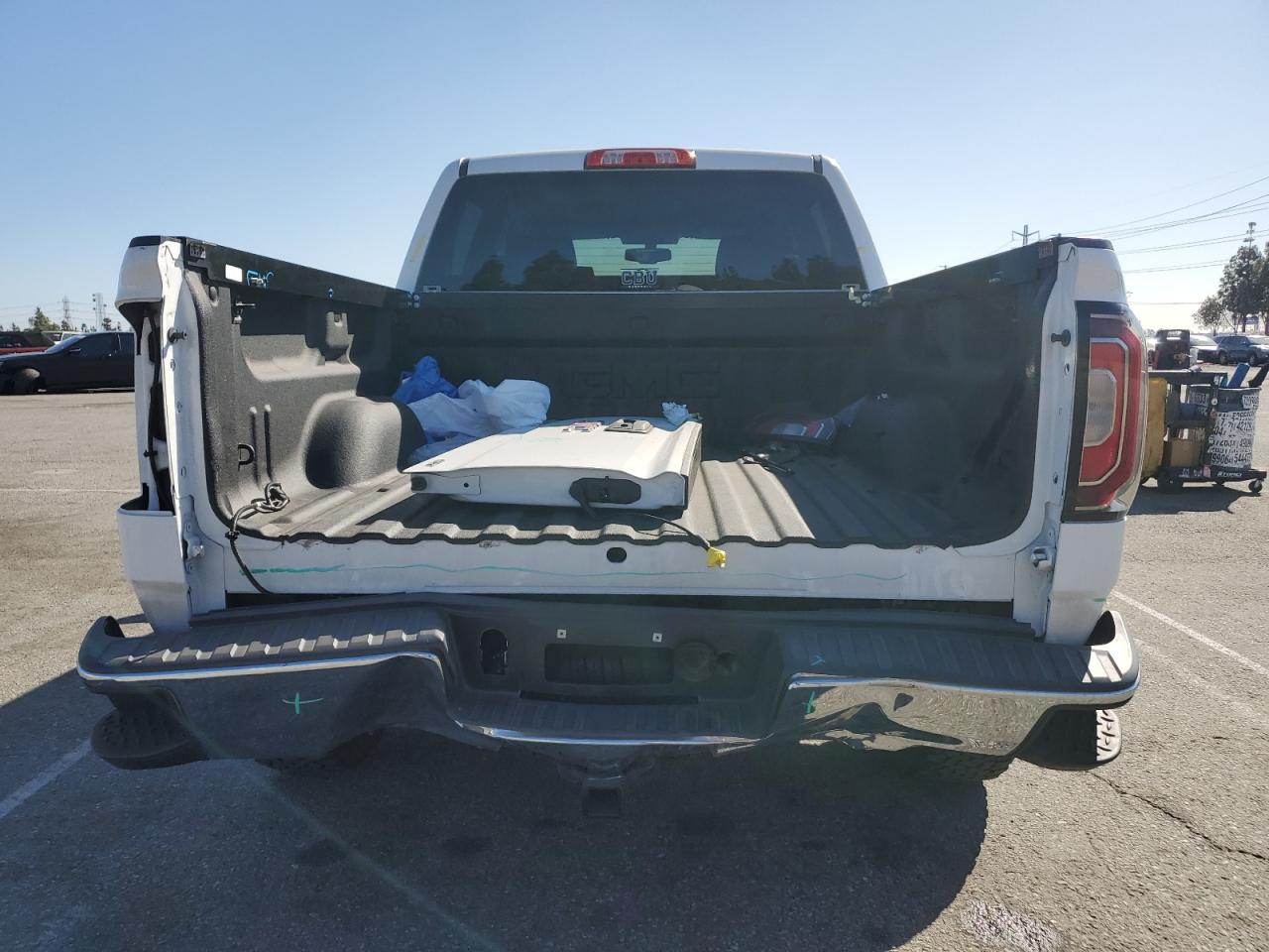 2018 GMC Sierra - Image 6