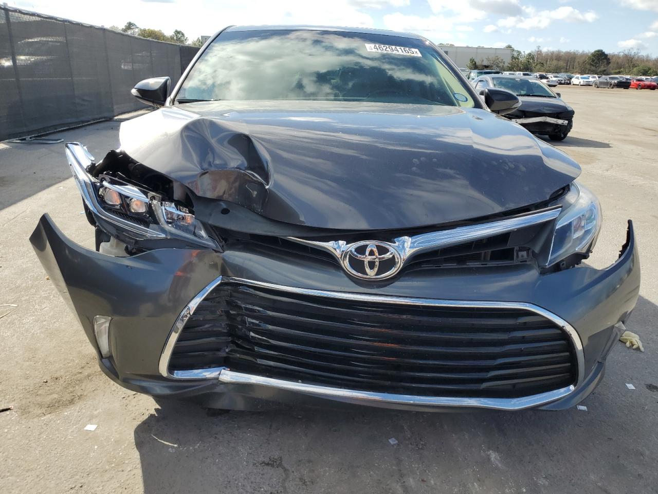 2016 Toyota Avalon - Image 5