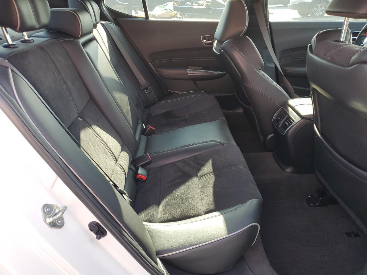 2019 Acura TLX - Image 10