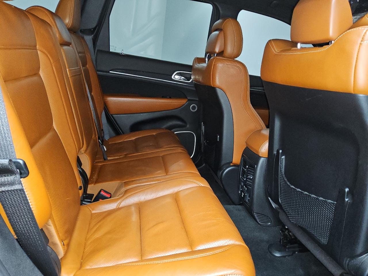 2014 Jeep Grand Cherokee - Image 11