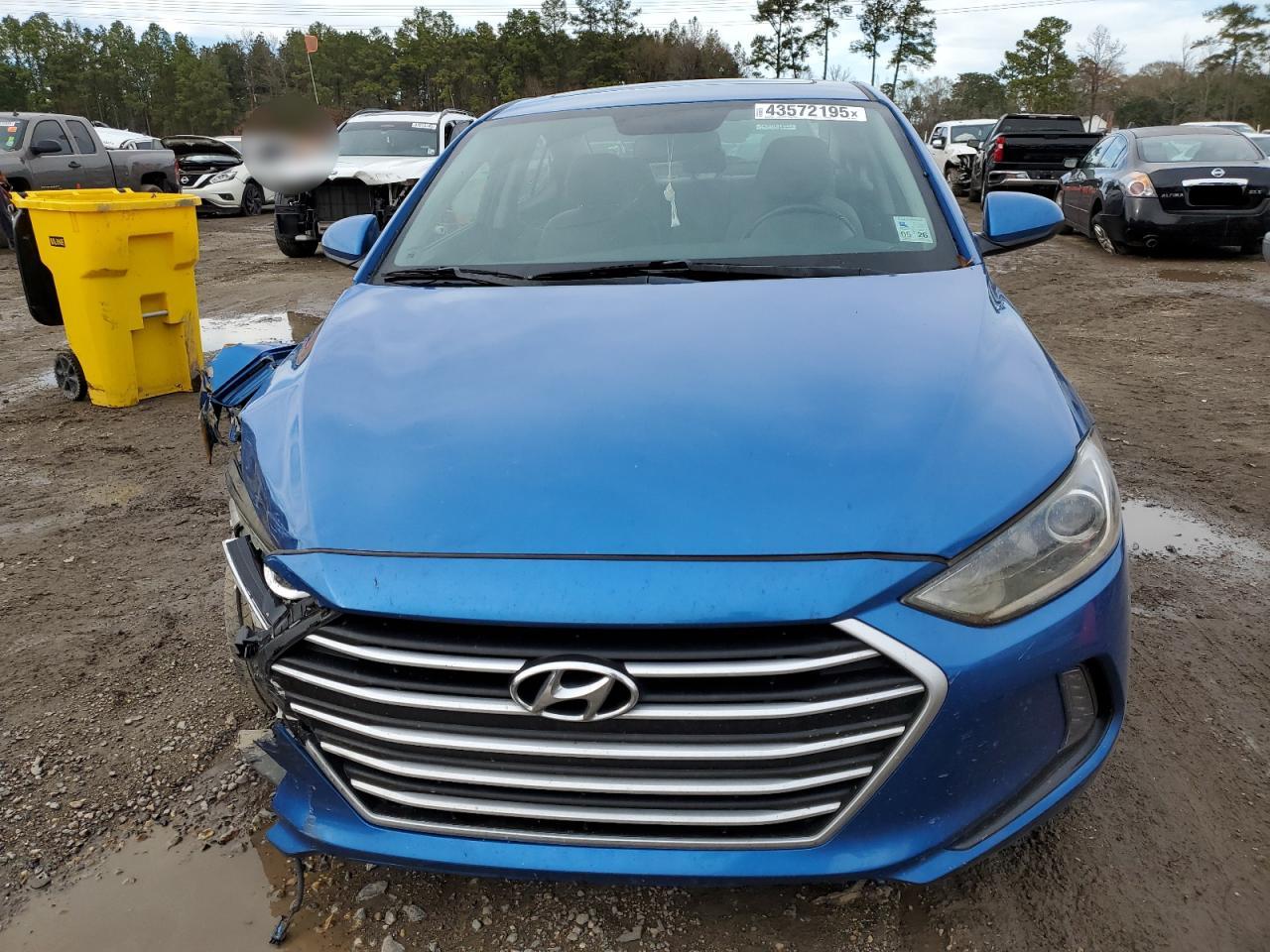2018 Hyundai Elantra - Image 5