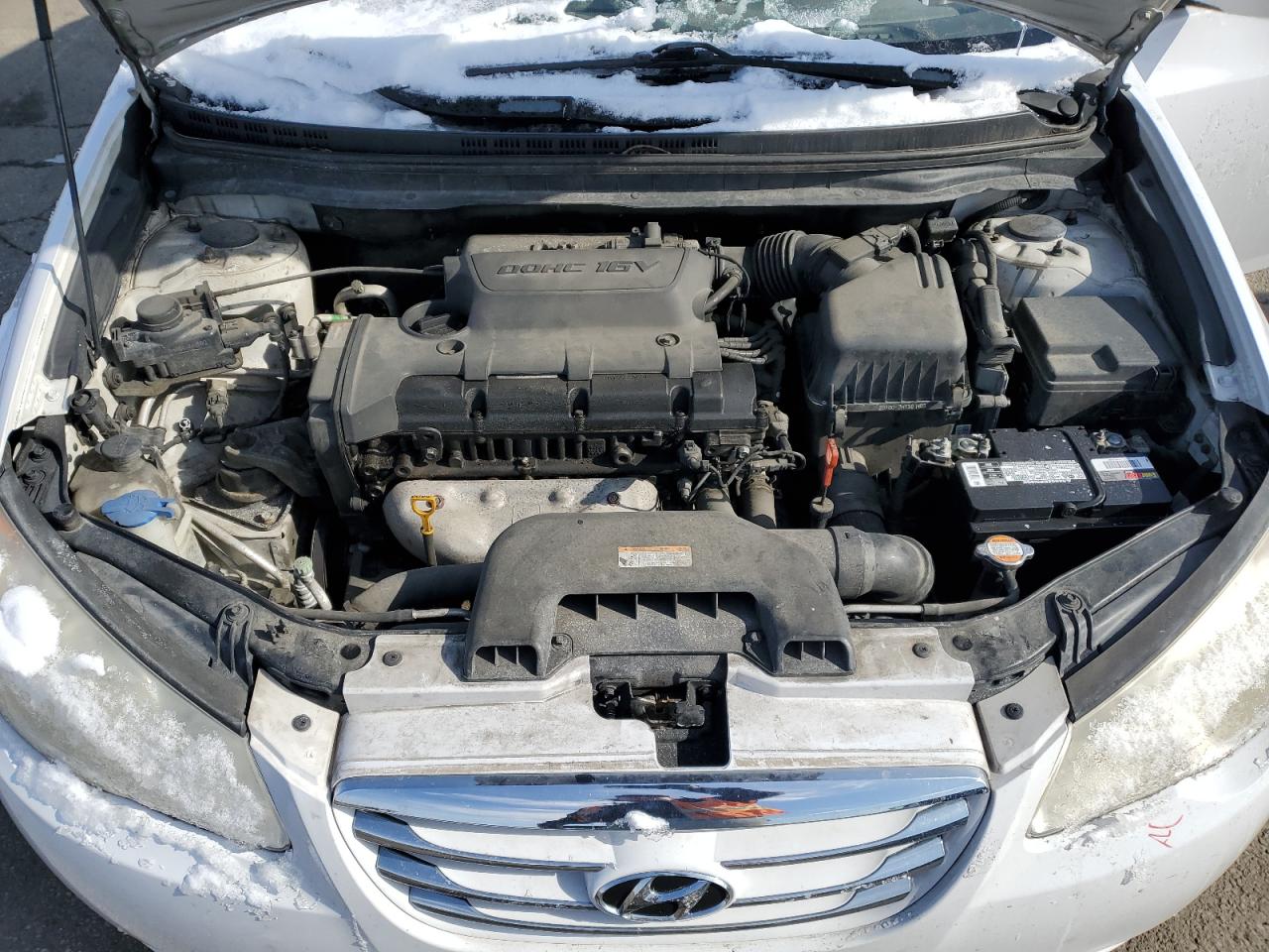 2010 Hyundai Elantra - Image 11