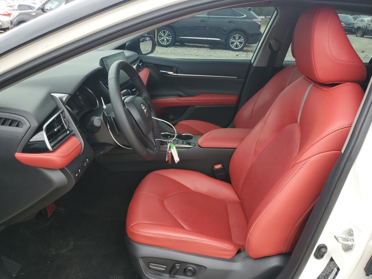 2022 Toyota Camry - Image 7