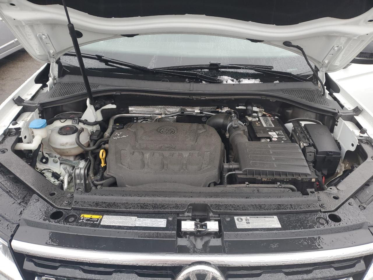 2020 Volkswagen Tiguan - Image 14