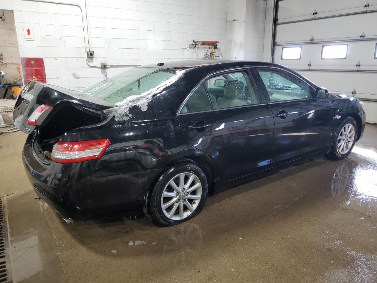 2011 Toyota Camry - Image 3