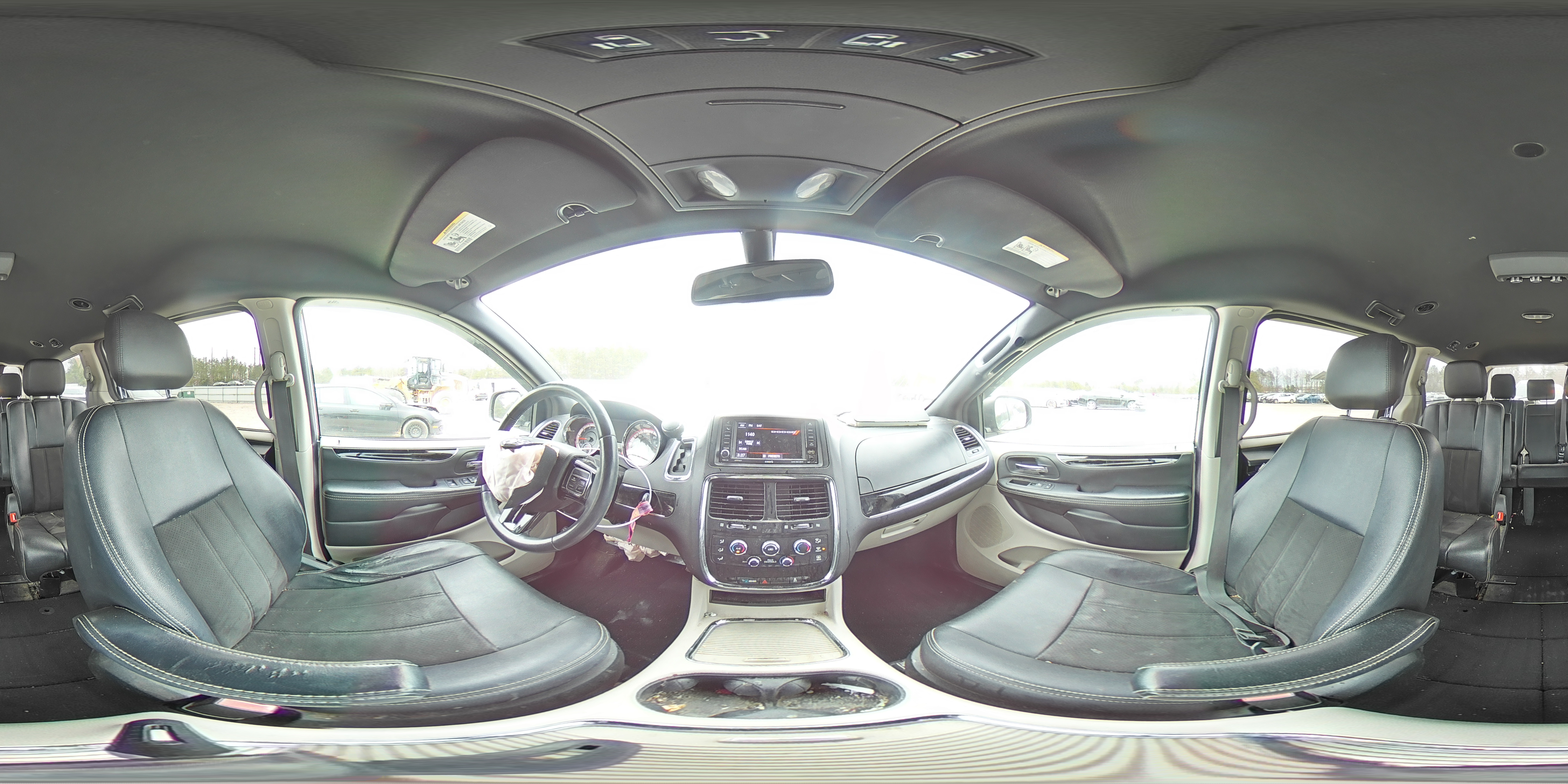 2019 Dodge Caravan - Image 13