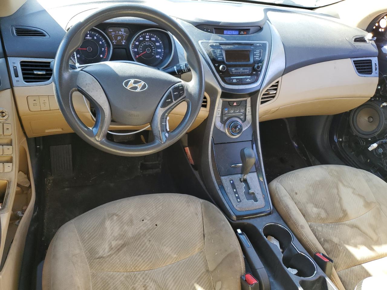 2013 Hyundai Elantra - Image 8