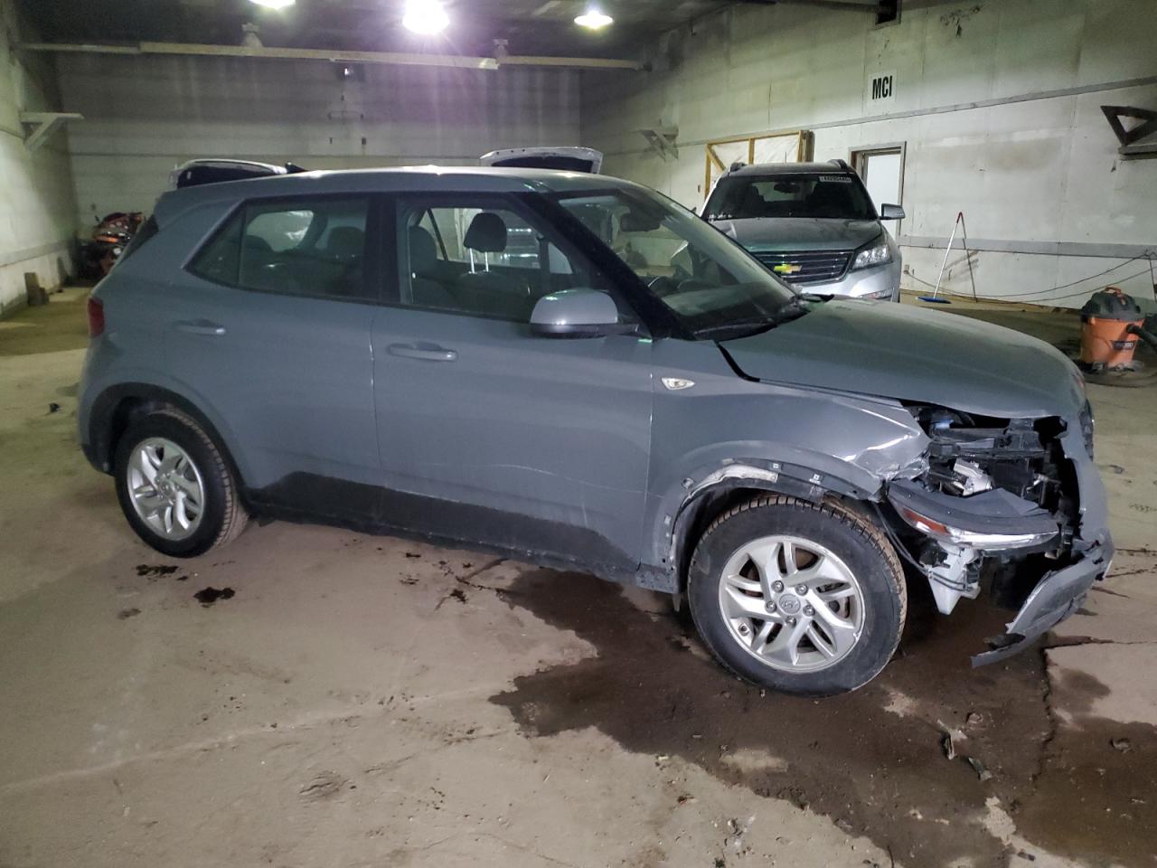 2021 Hyundai Venue - Image 4