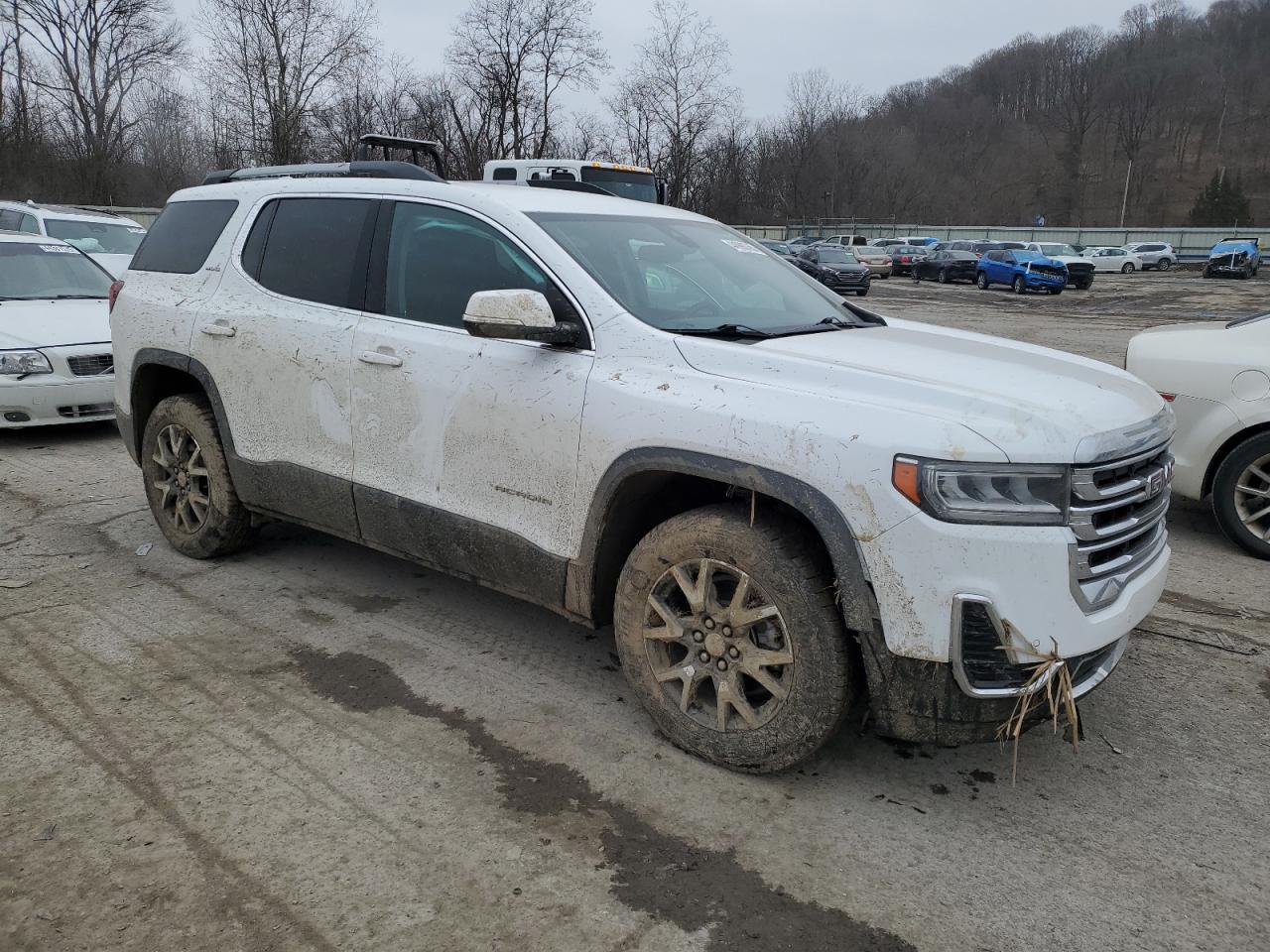2022 GMC Acadia - Image 4