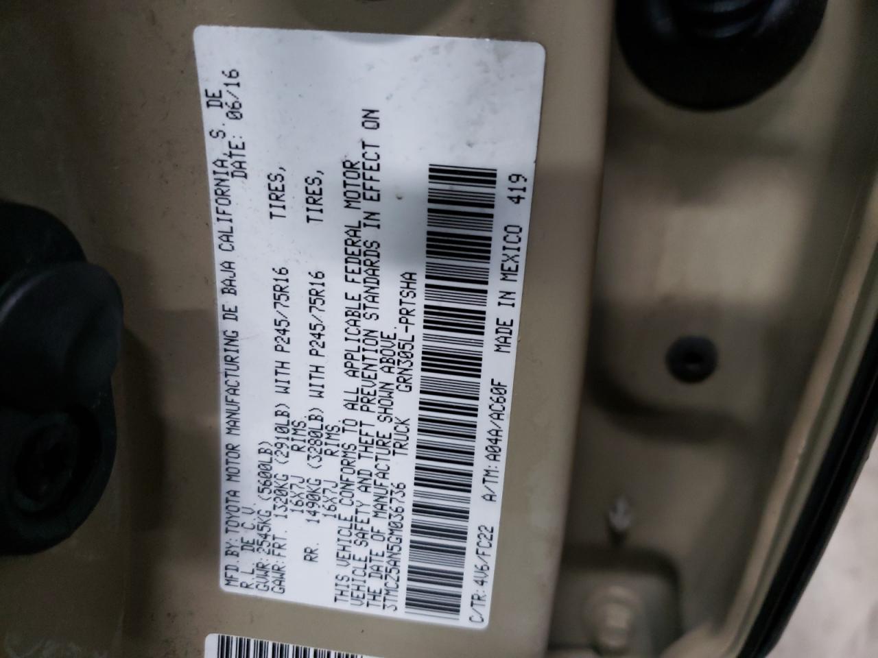 2016 Toyota Tacoma - Image 14