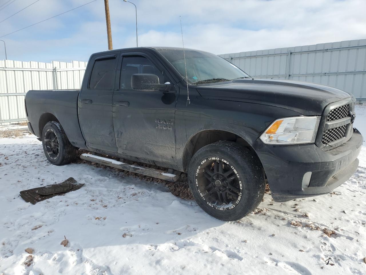 2016 RAM 1500 - Image 4