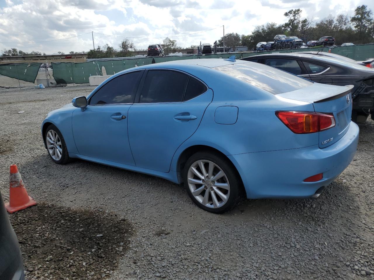 2010 Lexus IS - Image 2