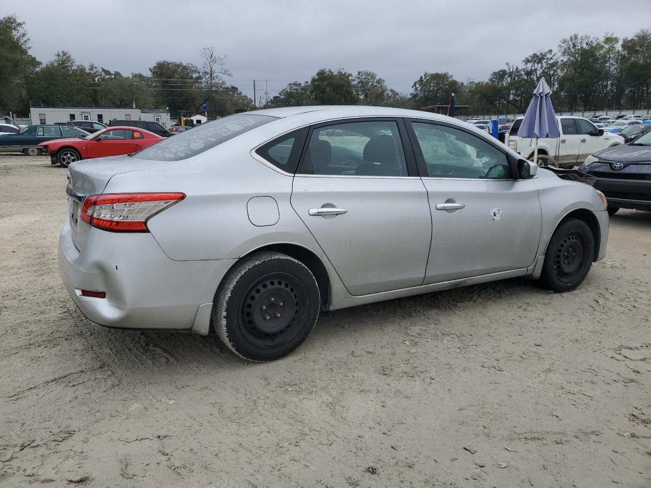 2015 Nissan Sentra - Image 3