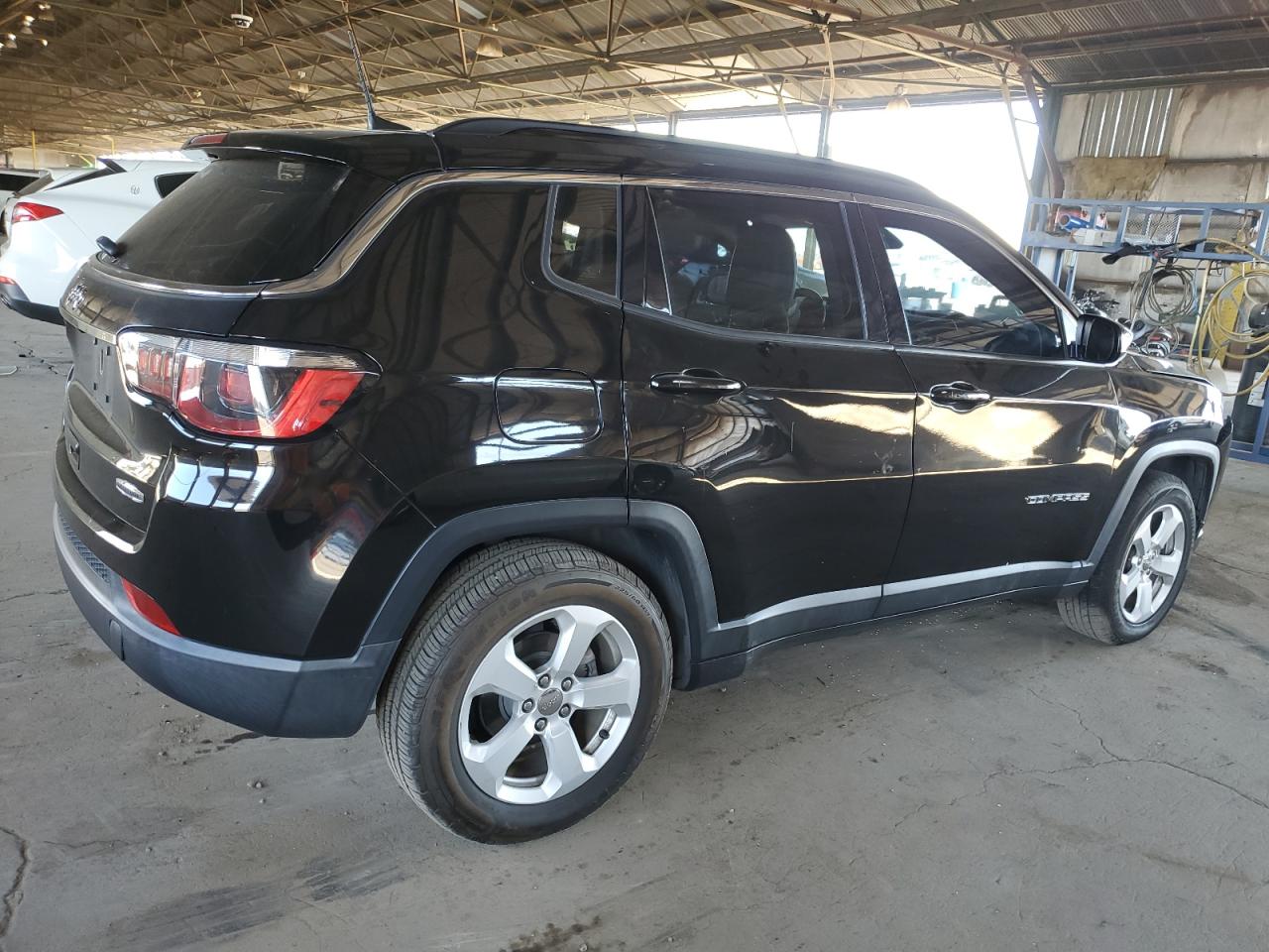 2017 Jeep Compass - Image 3