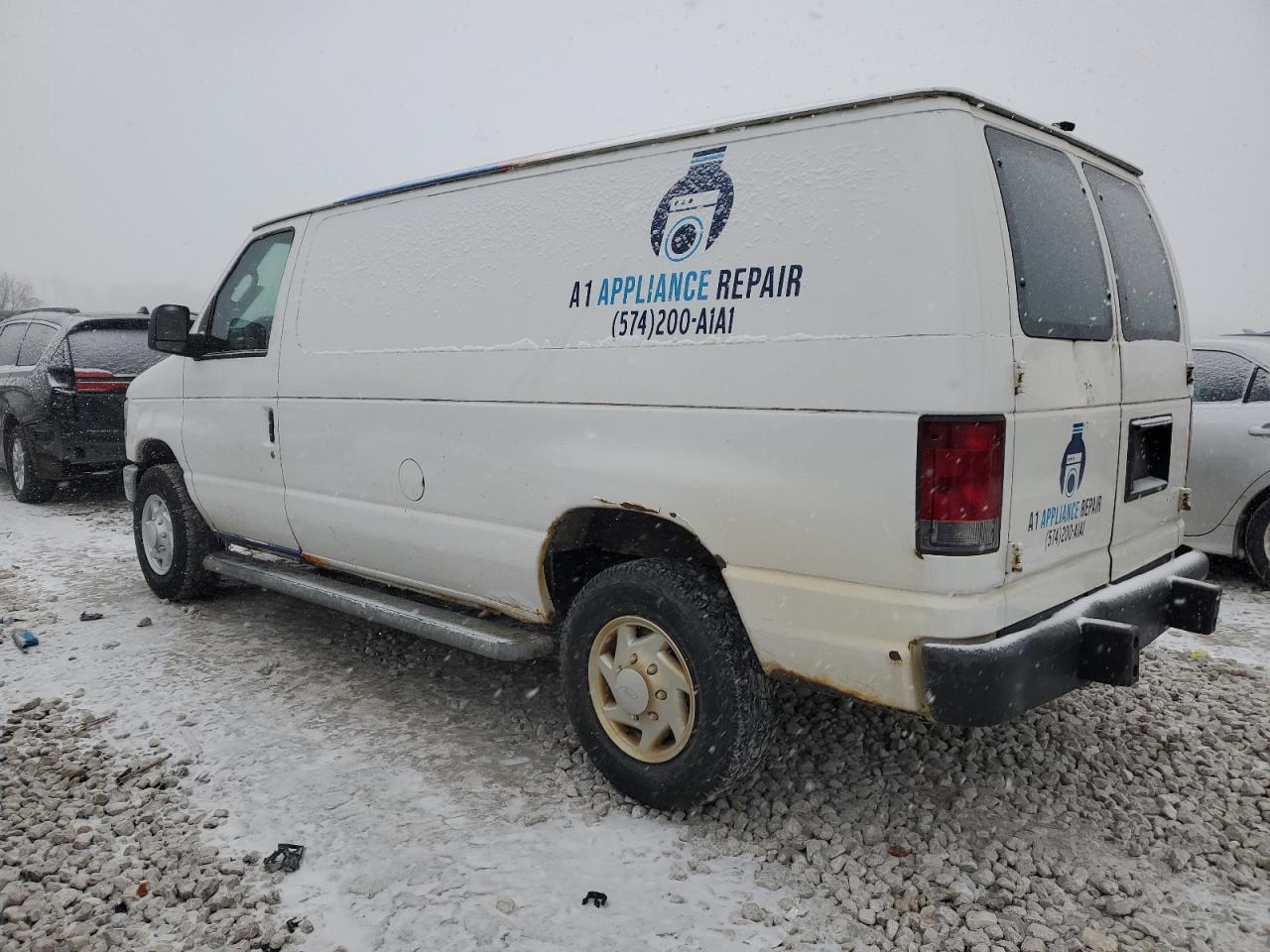 2009 Ford Econoline - Image 2