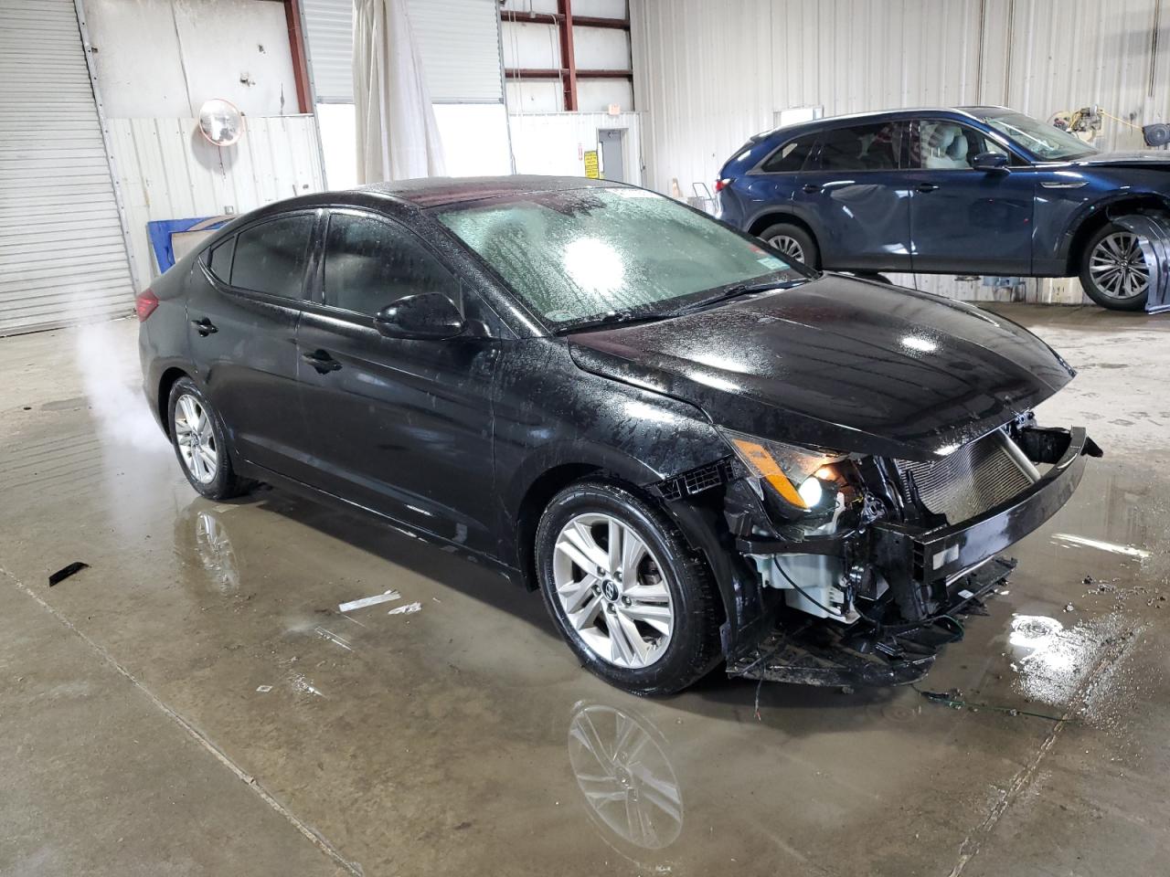 2019 Hyundai Elantra - Image 4