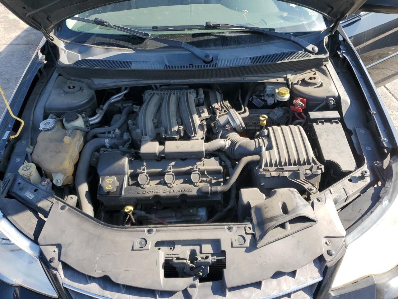2008 Chrysler Sebring - Image 11