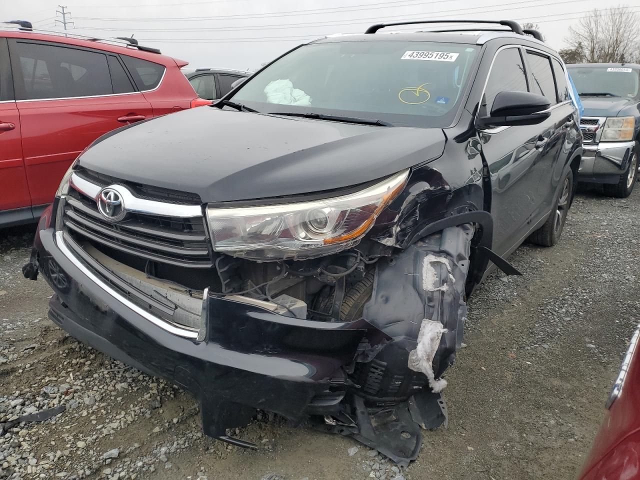 2016 Toyota Highlander - Image 1