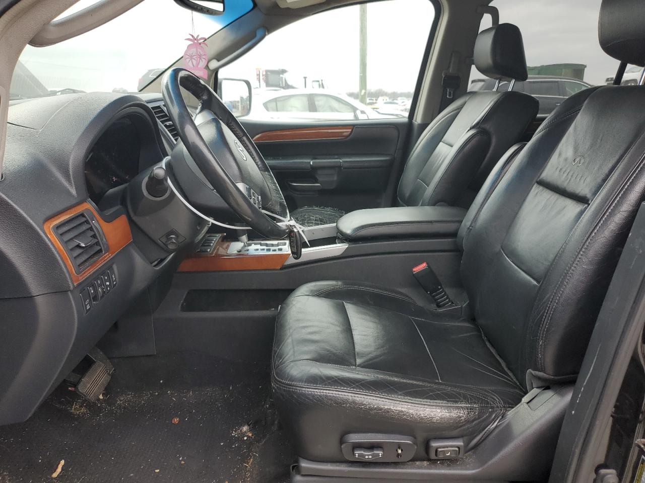 2010 Infiniti QX56 - Image 7