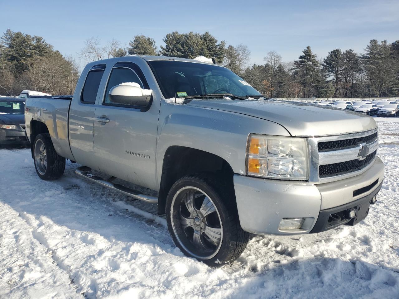 2010 Chevrolet Silverado - Image 4