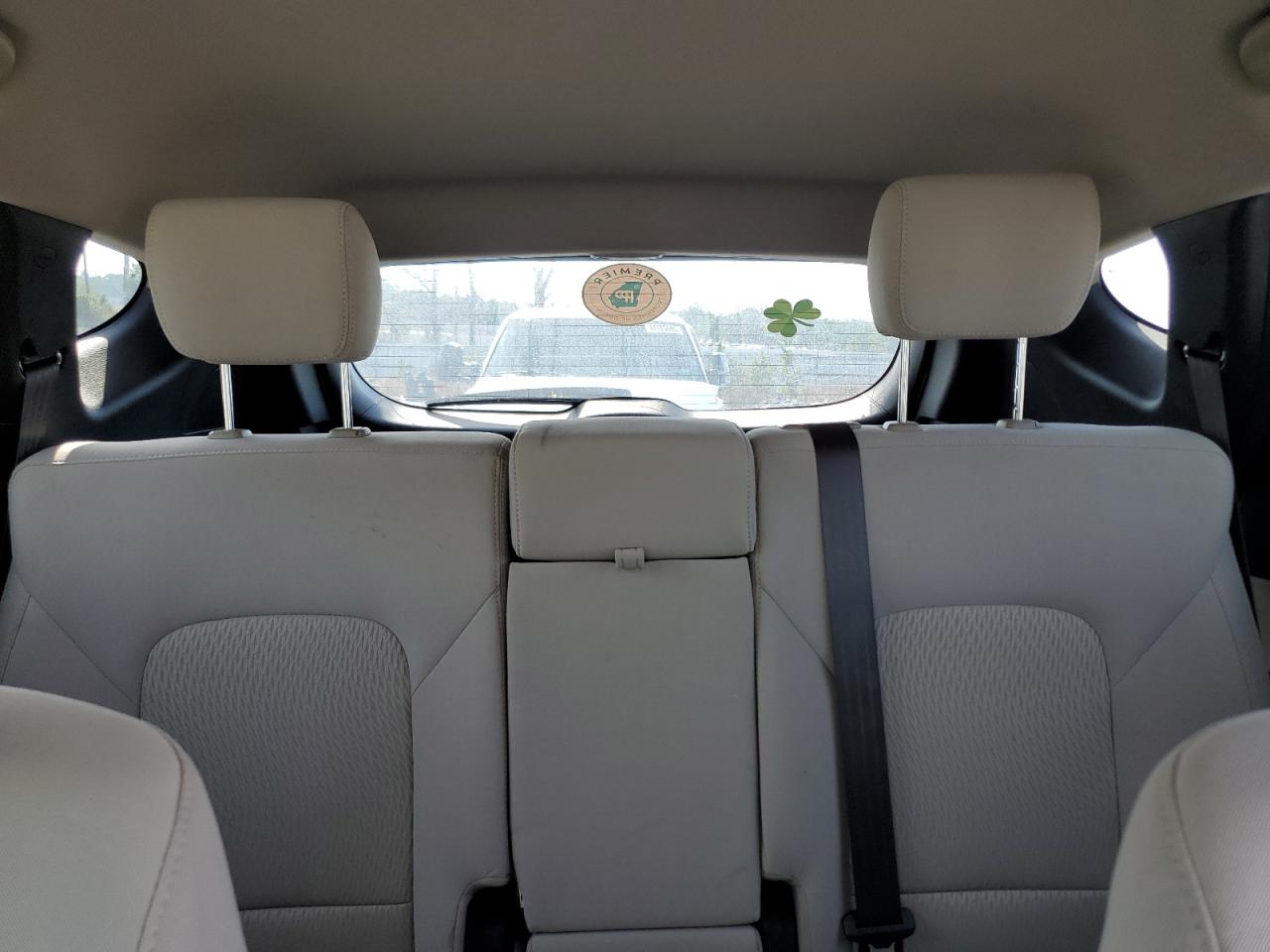 2018 Hyundai Santa Fe - Image 10