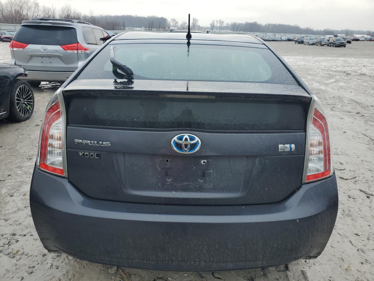 2012 Toyota Prius - Image 6