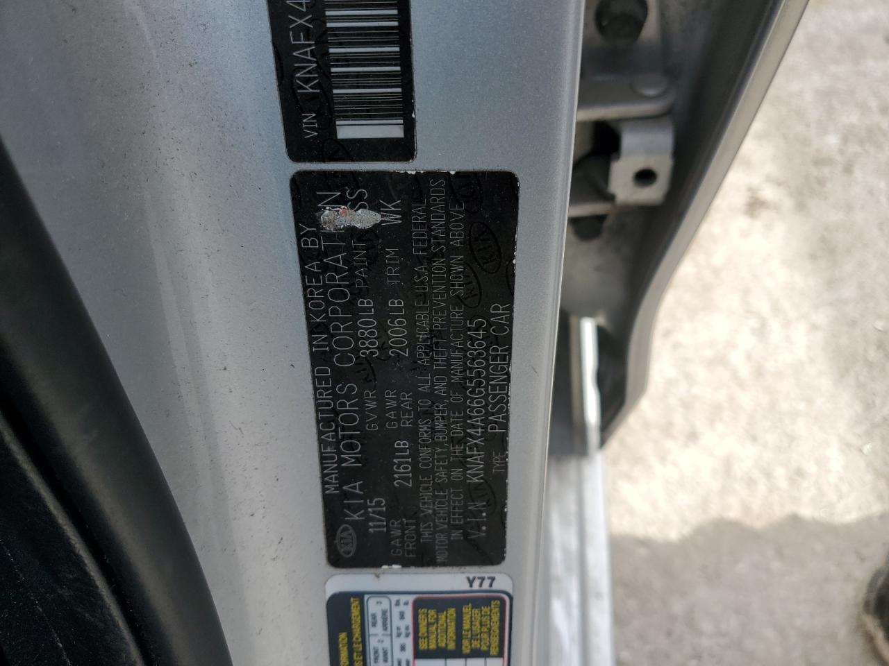 2016 Kia Forte - Image 14