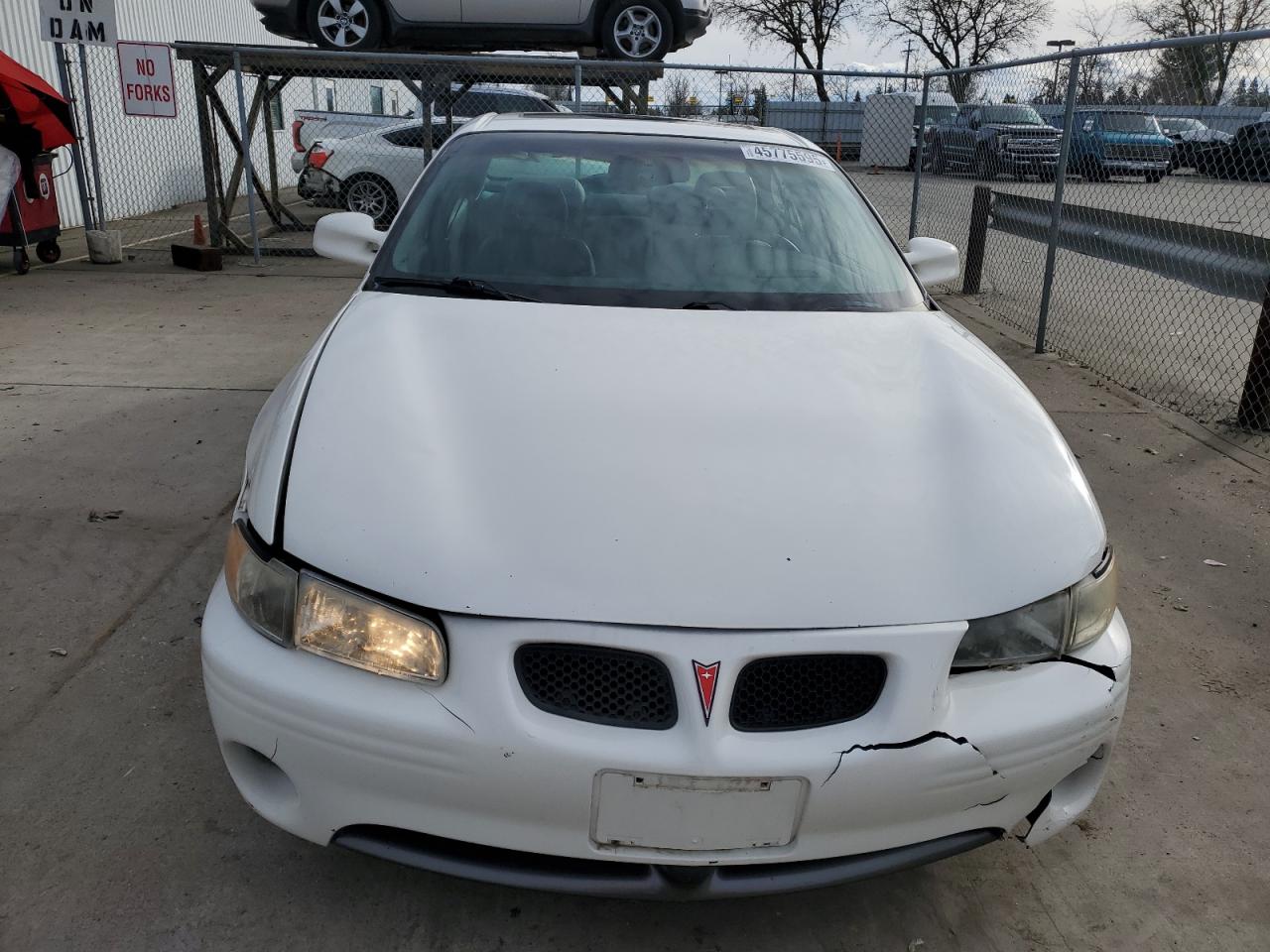 2002 Pontiac Grand Prix - Image 5