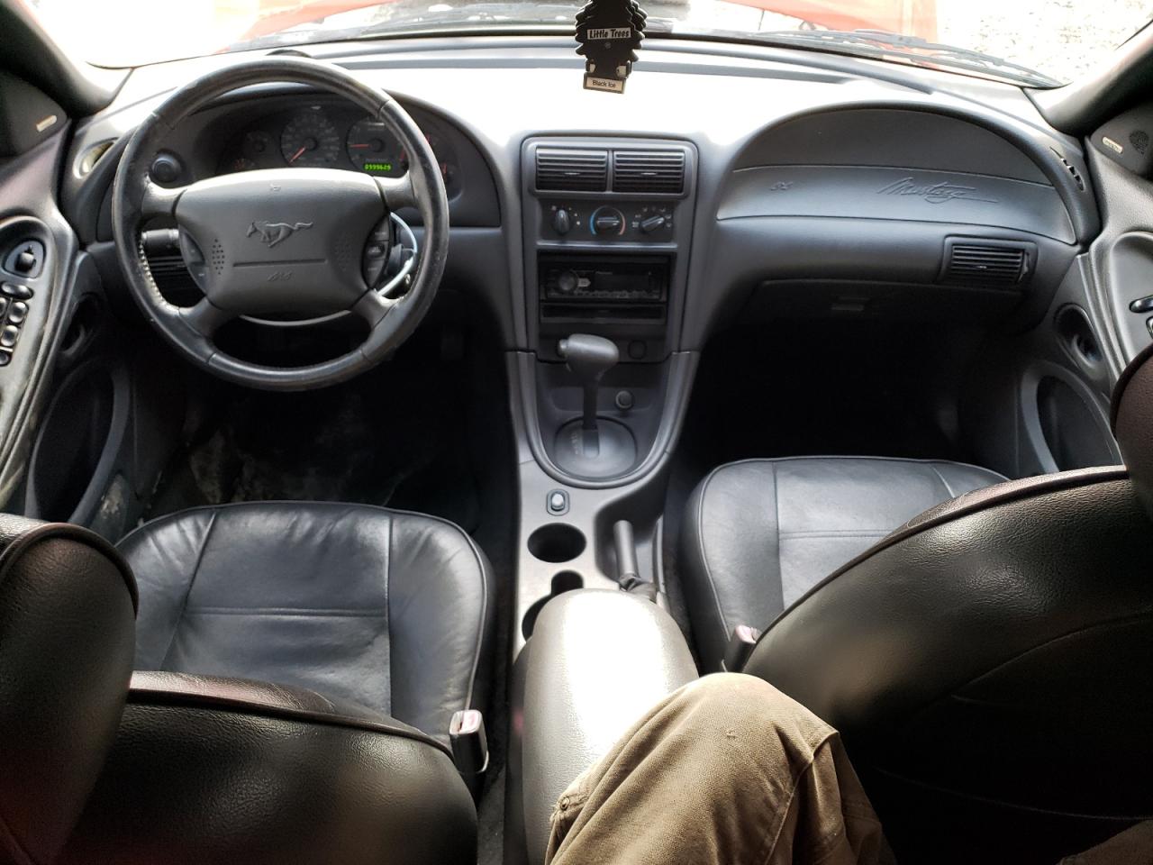 2004 Ford Mustang - Image 8