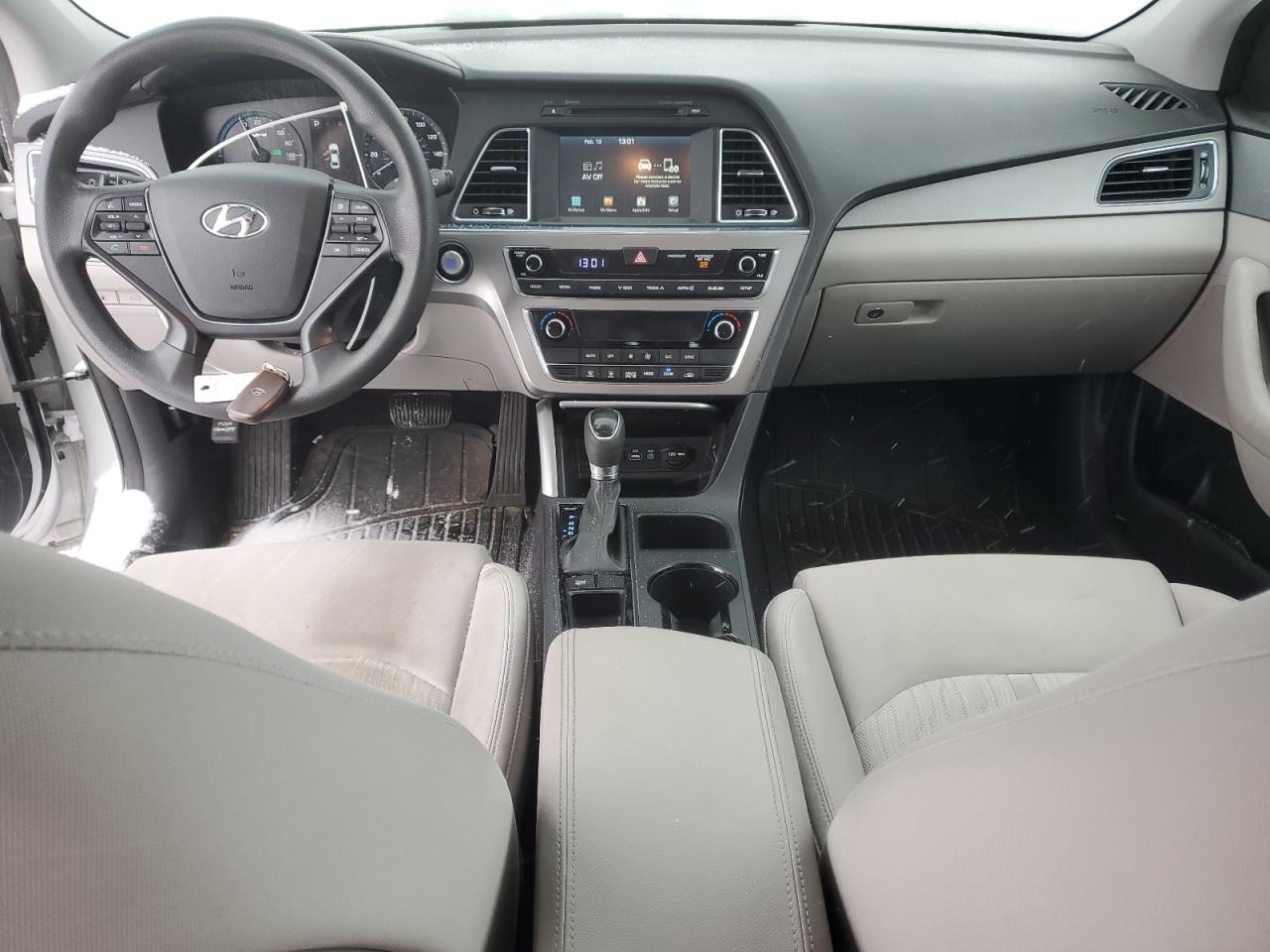2017 Hyundai Sonata - Image 8