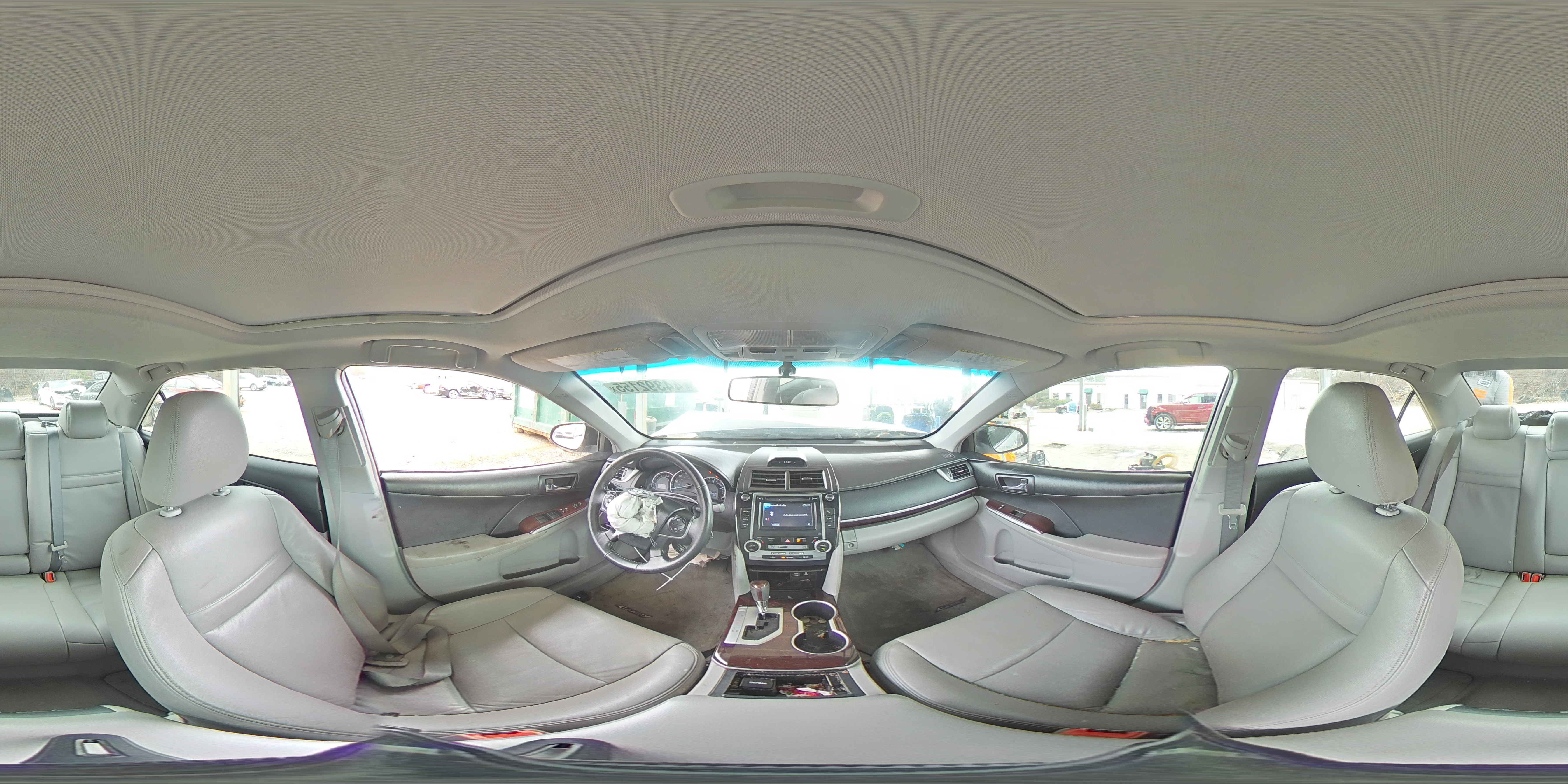 2013 Toyota Camry - Image 12