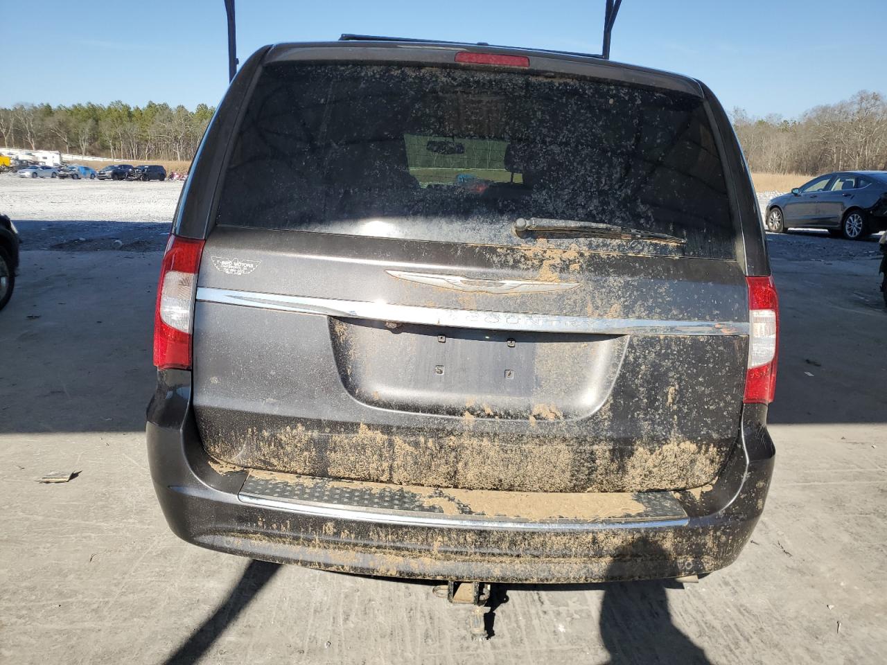 2015 Chrysler Town & Country - Image 6