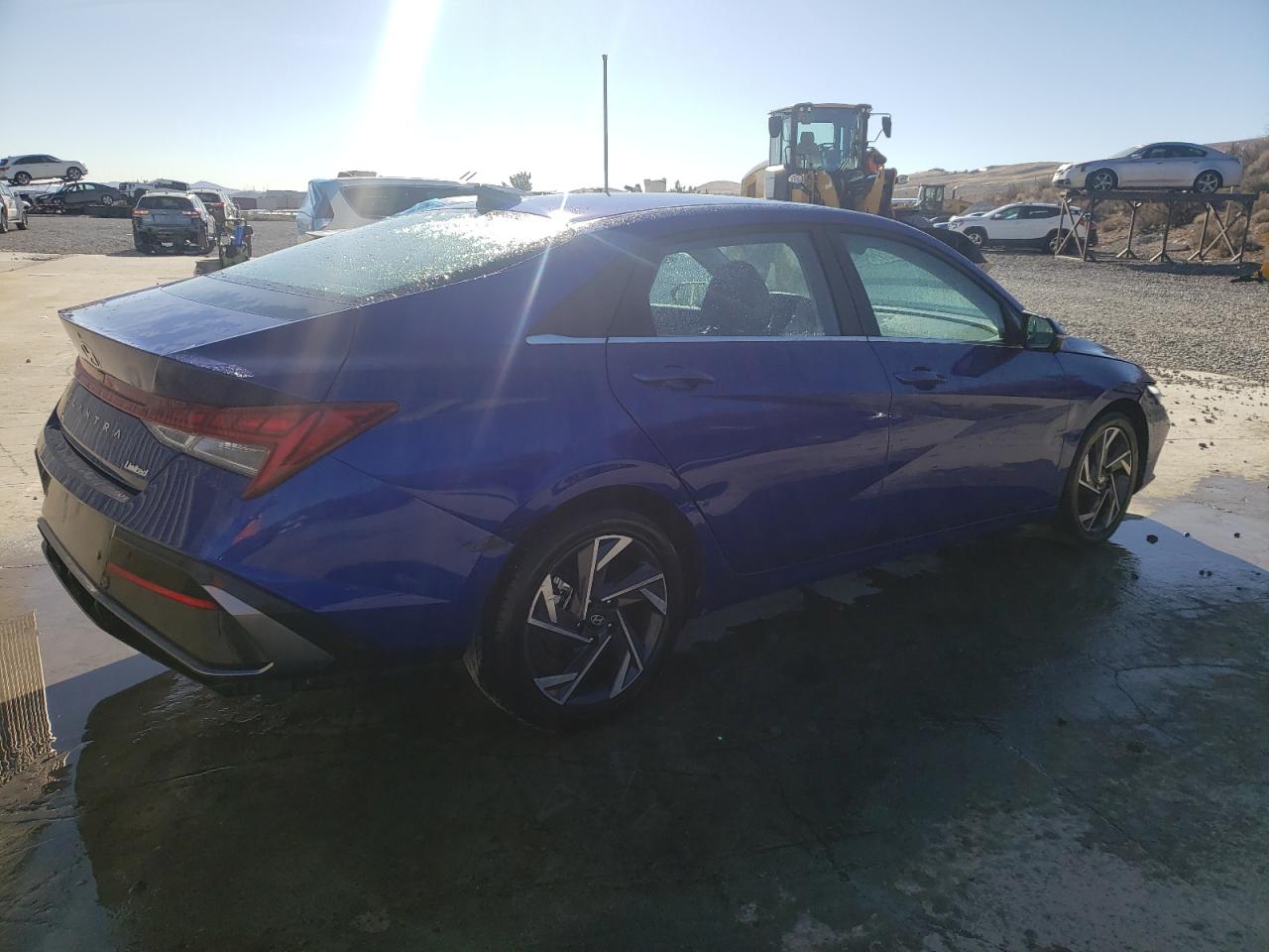 2024 Hyundai Elantra - Image 3