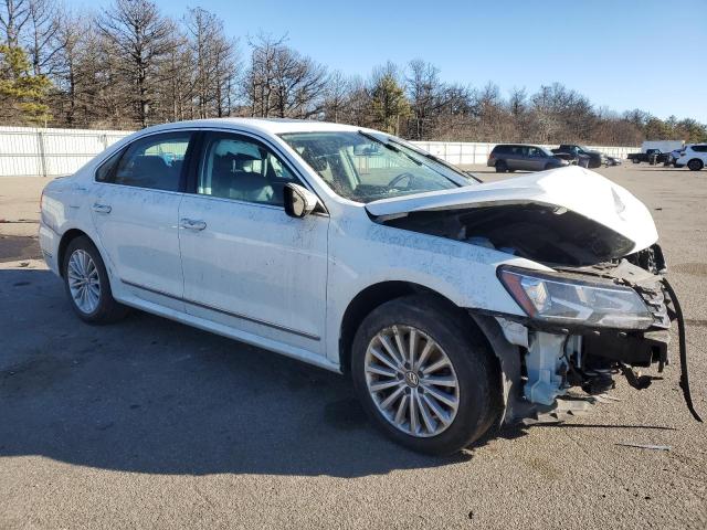  VOLKSWAGEN PASSAT 2017 Biały