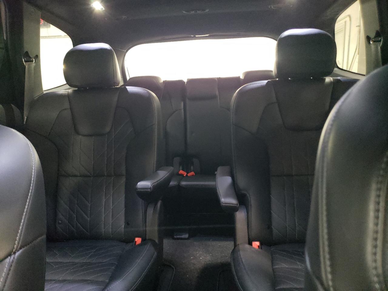 2024 Kia Telluride - Image 10