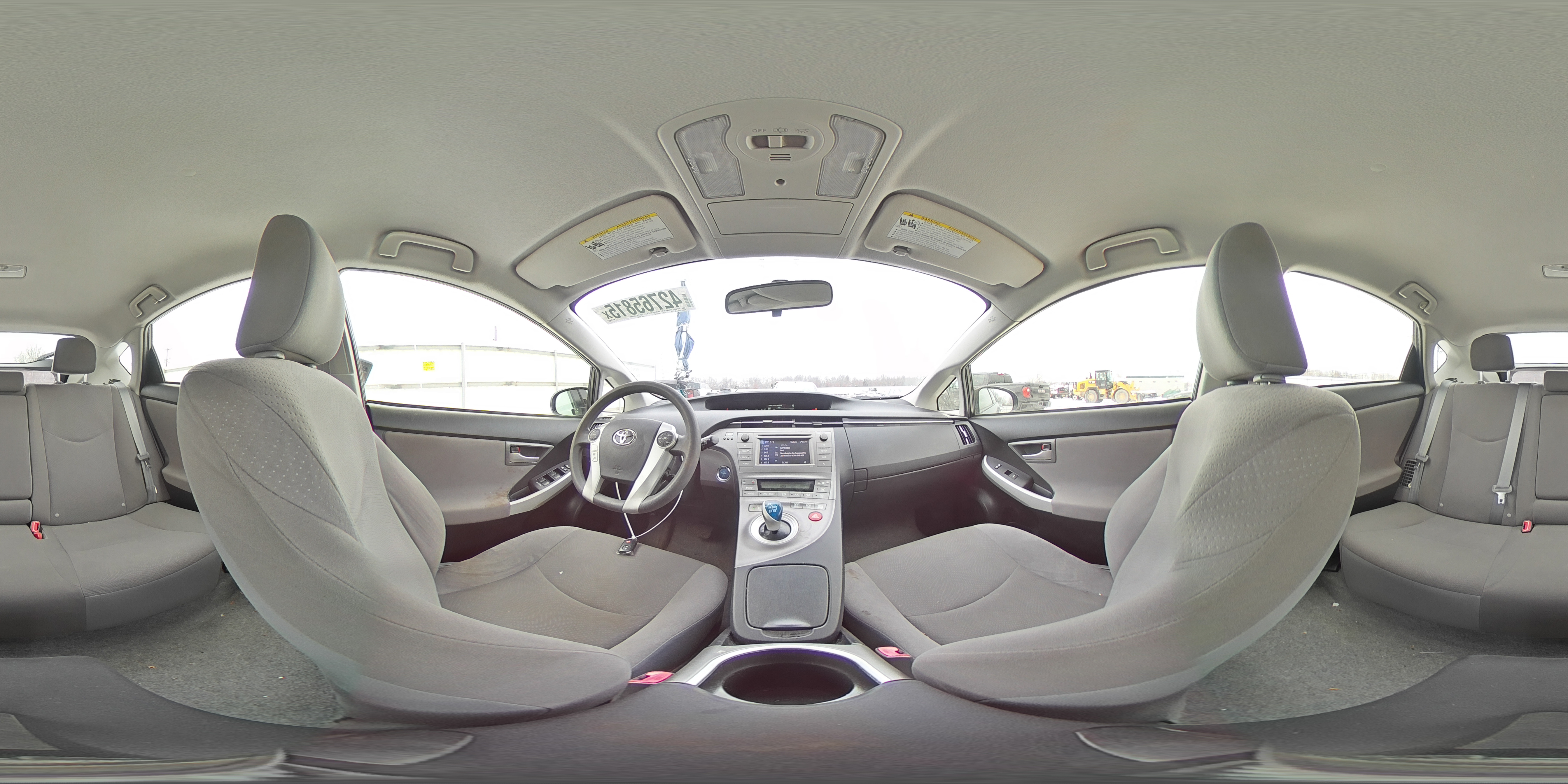 2012 Toyota Prius - Image 14