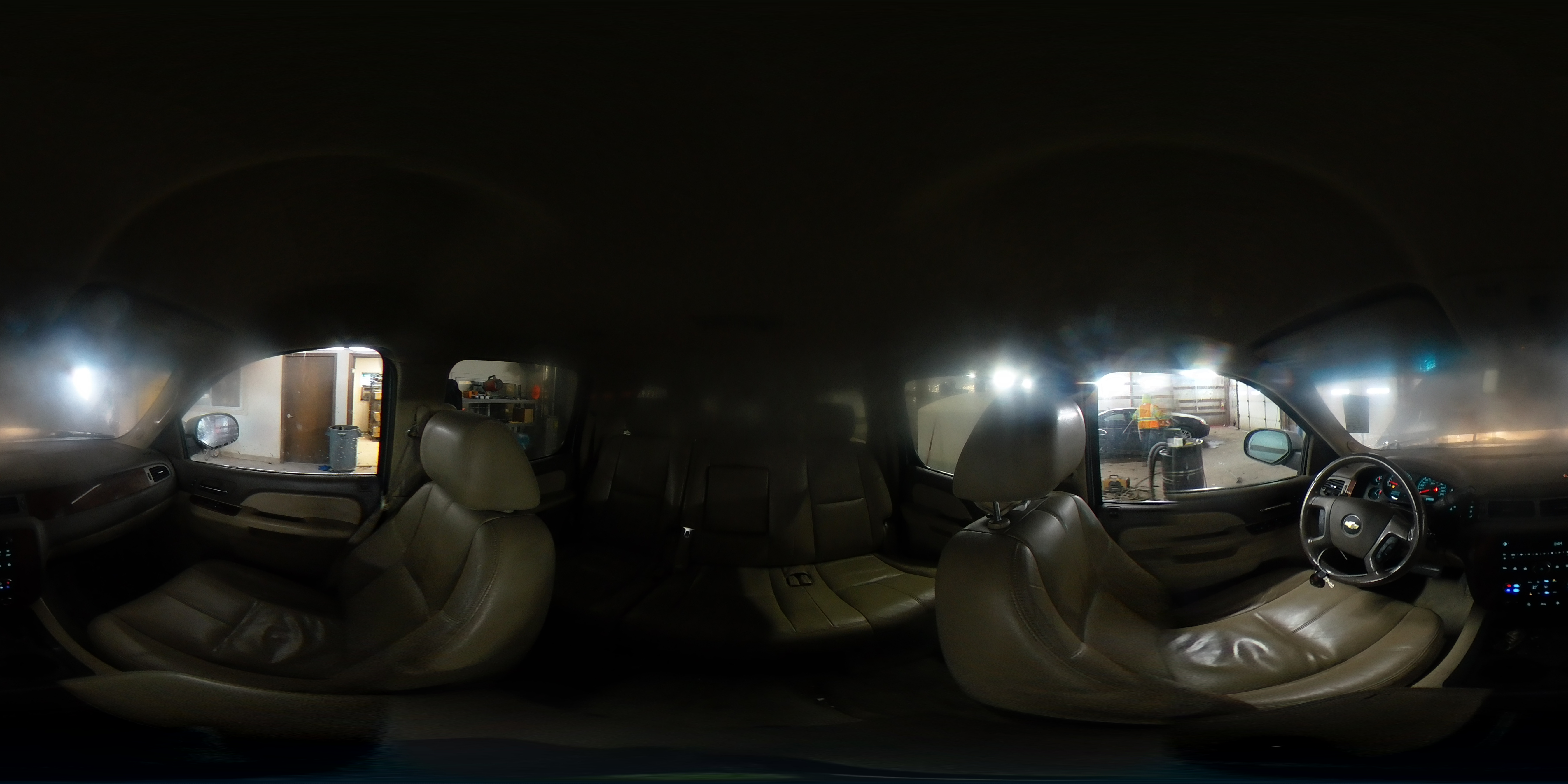 2012 Chevrolet Suburban - Image 15