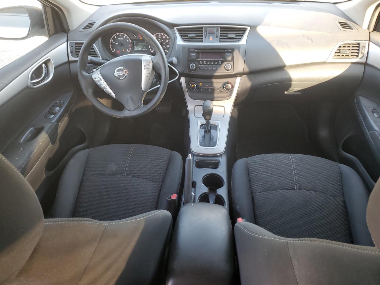 2015 Nissan Sentra - Image 8