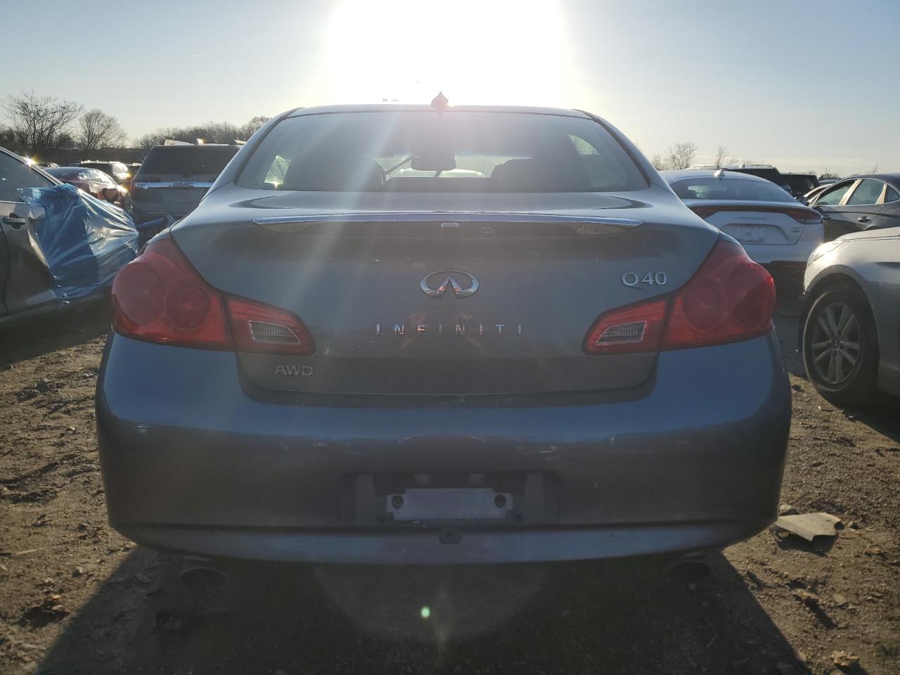 2015 Infiniti Q40 - Image 6