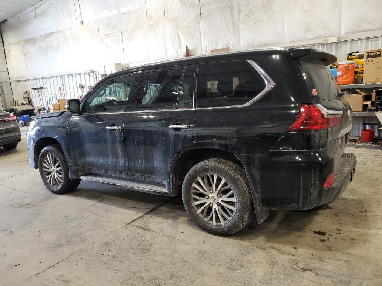 2019 Lexus LX - Image 2