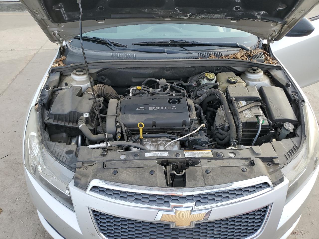 2014 Chevrolet Cruze - Image 11