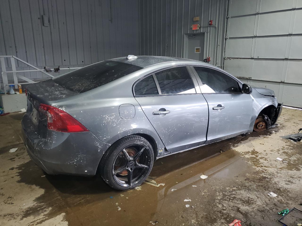 2016 Volvo S60 - Image 3